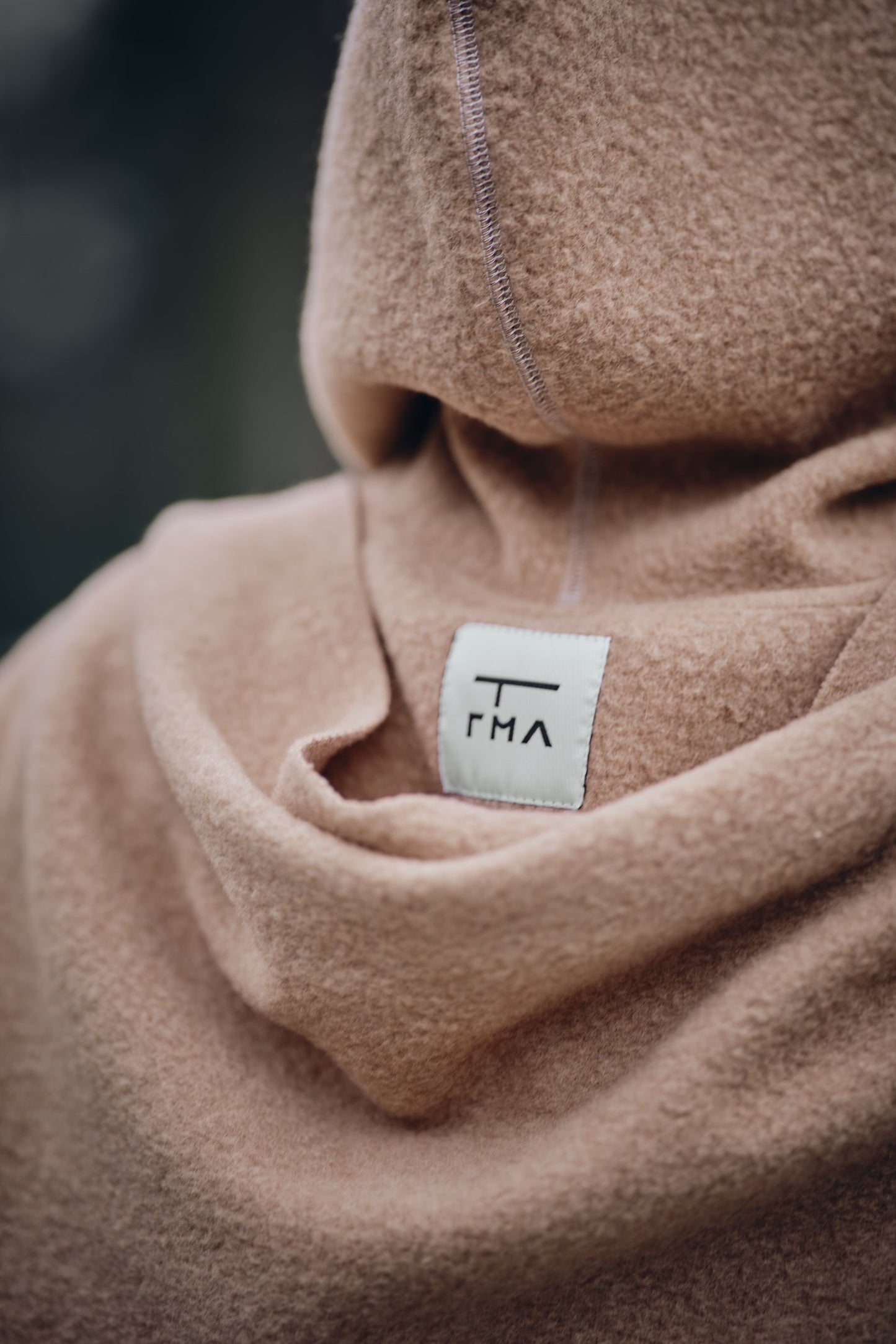 TR03-HB01-BEG - BEIGE HOODIE BIB